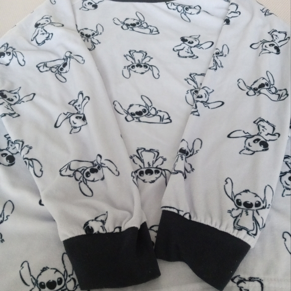 DISNEY LILO & STITCH WOMEN'S BLUE PAJAMA SET SIZE LARGE (12-14). - Picture 6 of 9